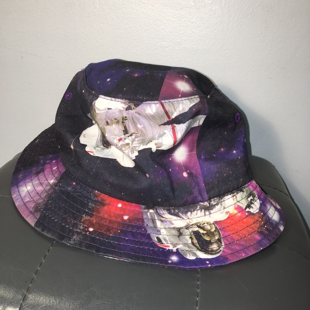 NEFF Bucket Hat (Unisex / One Size)